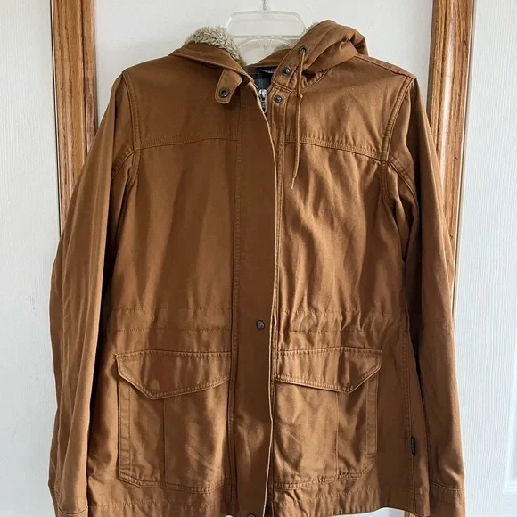 Patagonia Chore Jacket with Sherpa Lined hood - Picture 6 of 6